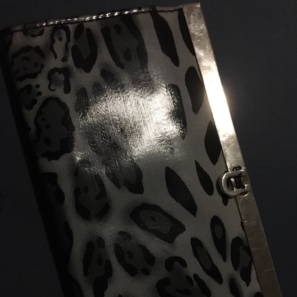 Wallet - Picture 2 of 4